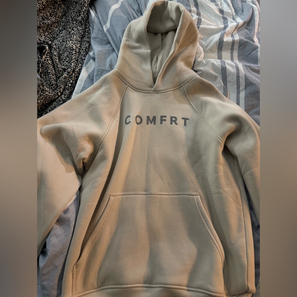 COMFRT Women's Cream Hoodie